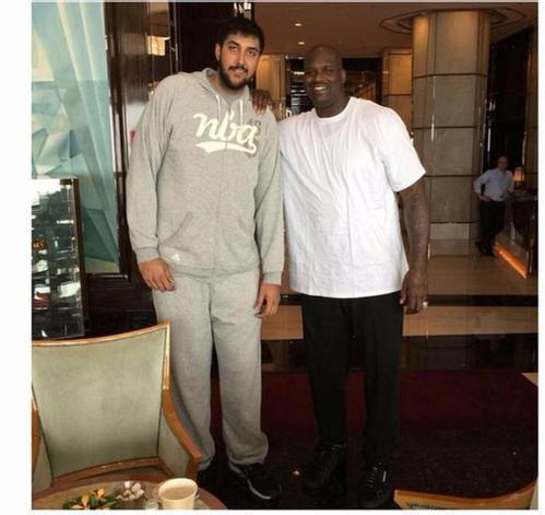 斯基拉：罗马已向切利克开3年新合同，一些欧洲俱乐部正在关注（斯基拉：罗马向切利克提供三年新约，欧洲多家俱乐部关注）