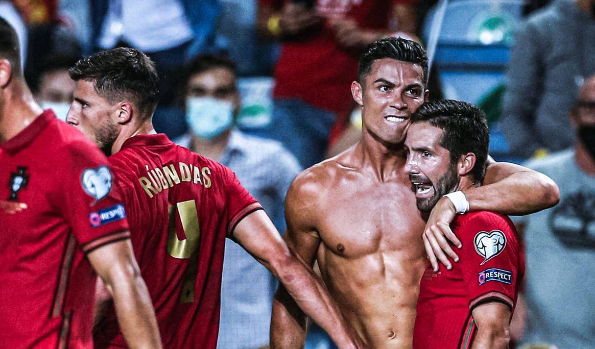 官方：桑德兰和主帅雷吉斯-勒布里斯续约至2028年（桑德兰官宣与主帅雷吉斯-勒布里斯续约，合同至2028年）