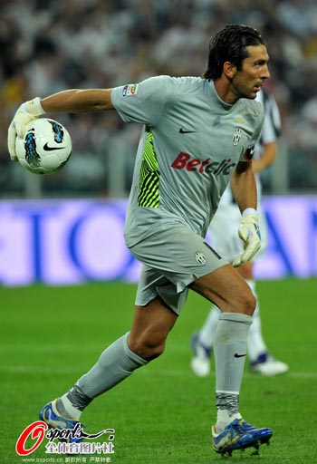 中国U20女足1-2不敌英格兰U20女足，吴佳璇破门（中国U20女足1-2负于英格兰U20，吴佳璇进球）