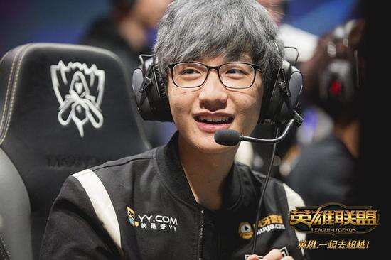 宫鲁鸣的加 宫鲁鸣的加